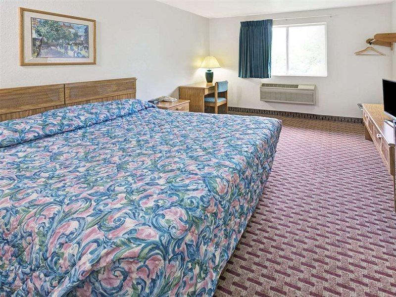 Super 8 By Wyndham Canonsburg/Pittsburgh Area Bagian luar foto